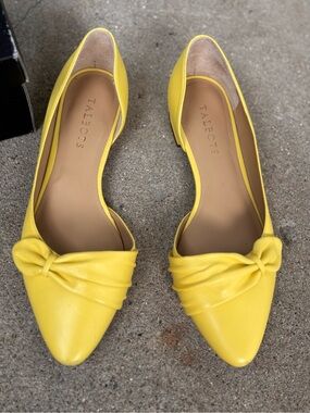 Talbots “lemon drop” Yellow Pointed Knot Leather Flats